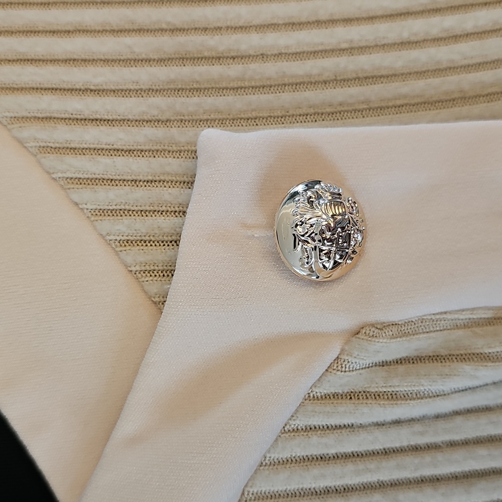 Top - Picture 5 of 16